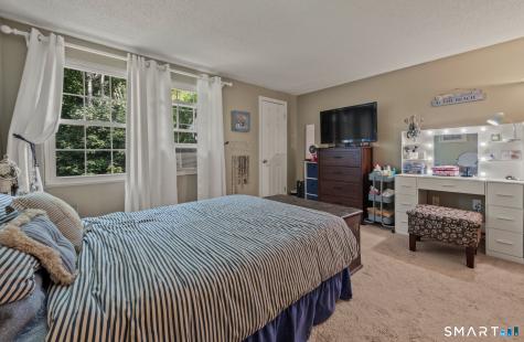 3 Rising Trail Court Middletown CT 06457