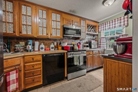 3 Rising Trail Court Middletown CT 06457