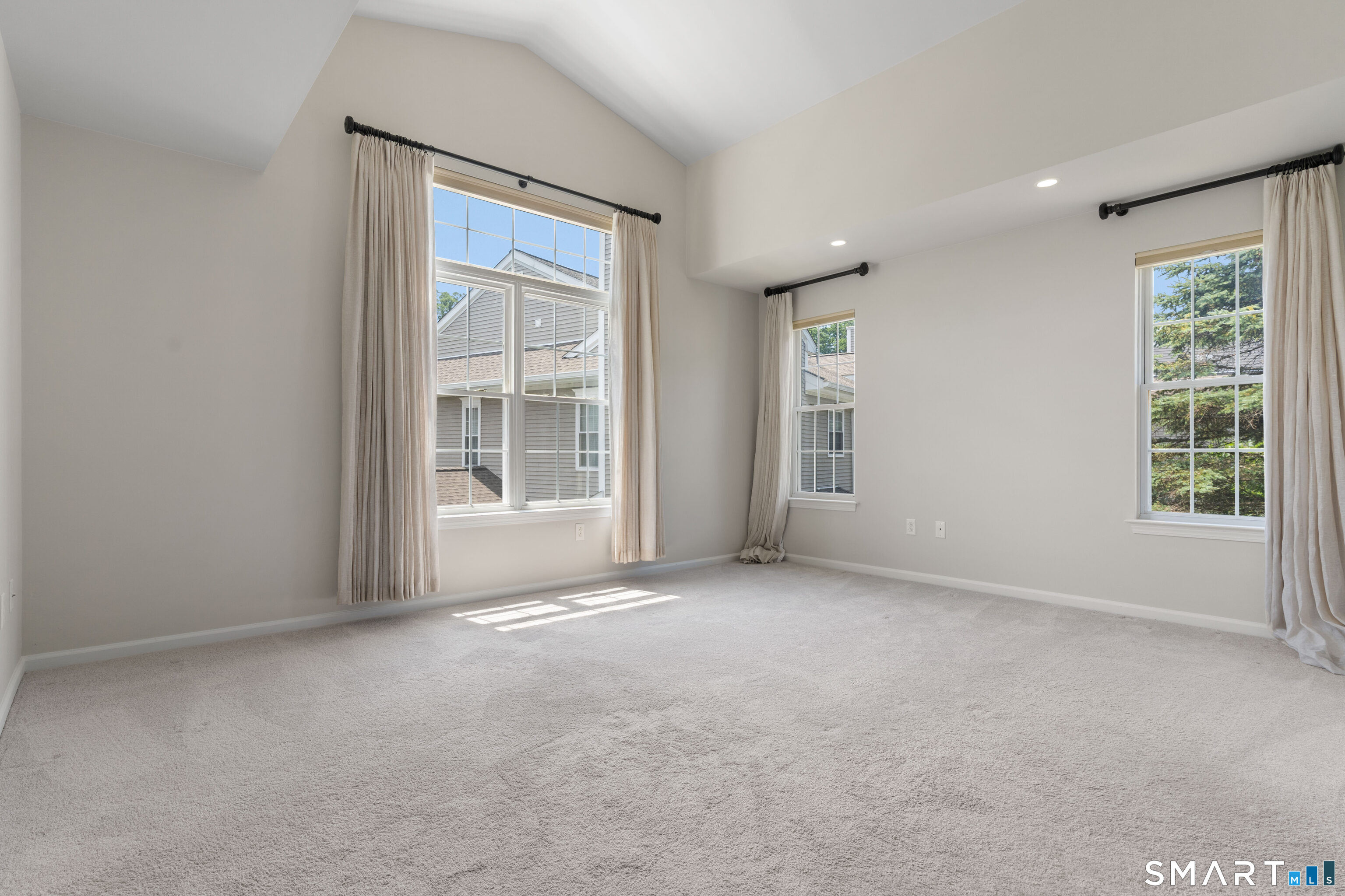 14 Cambridge Drive Danbury CT 06811