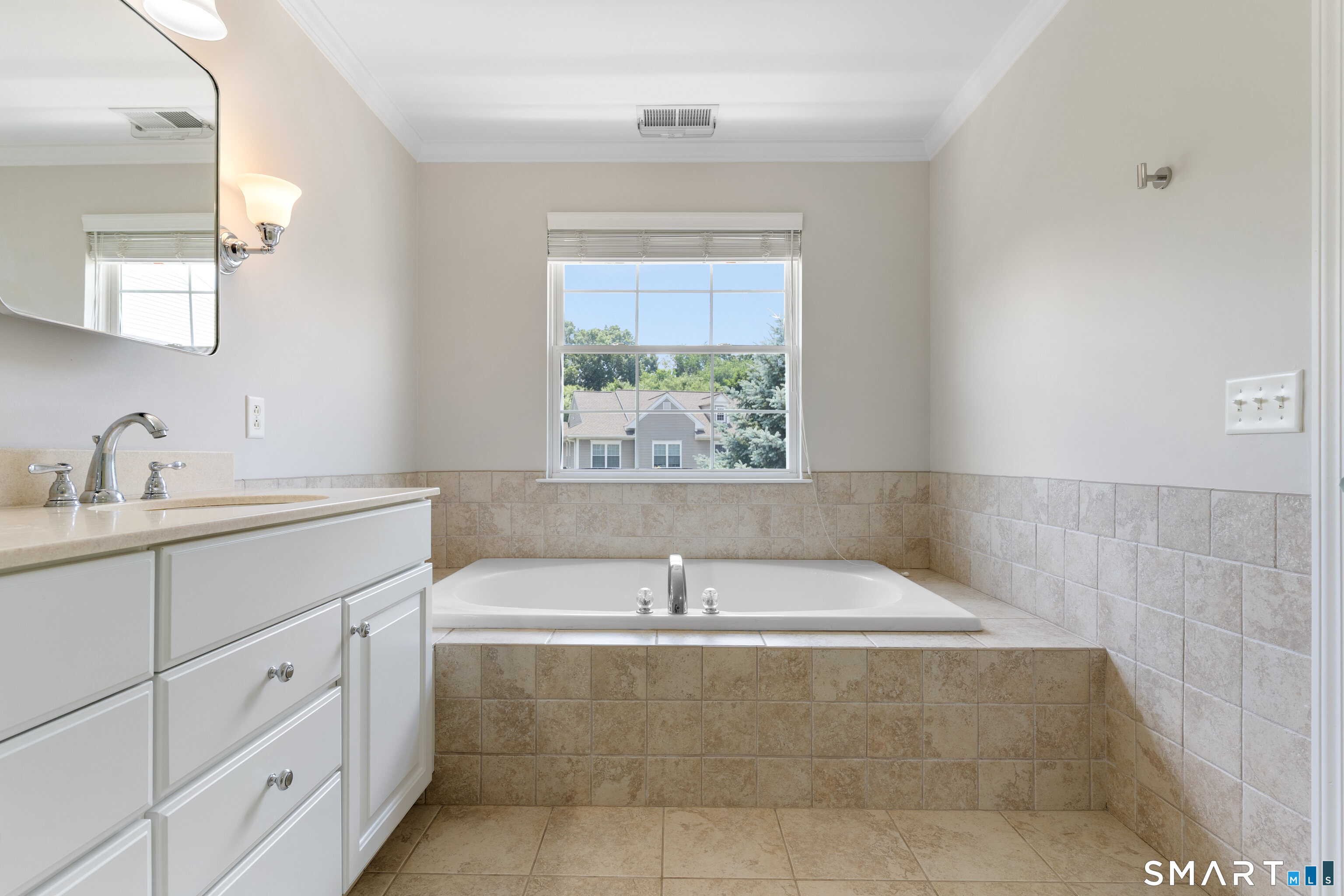 14 Cambridge Drive Danbury CT 06811