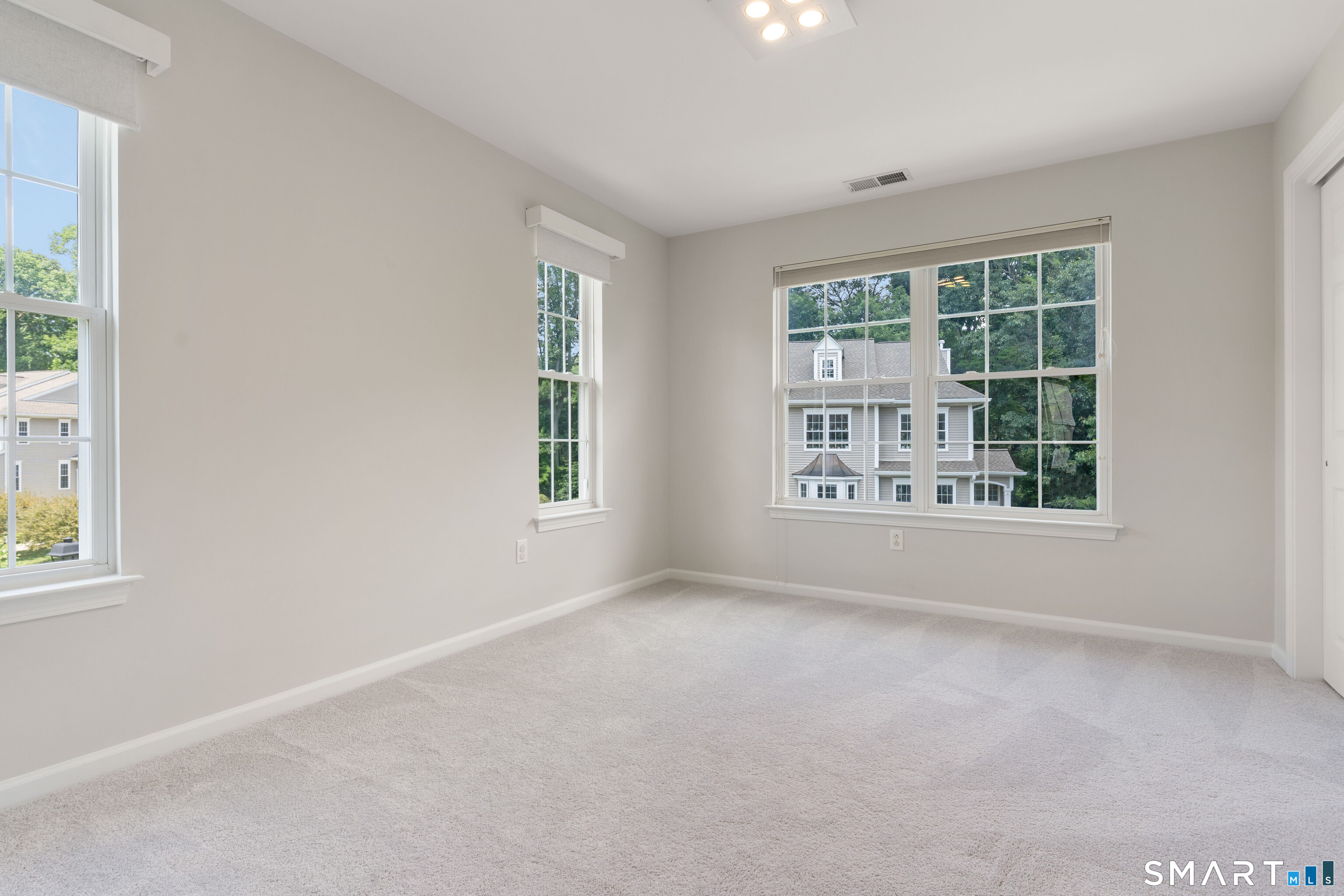 14 Cambridge Drive Danbury CT 06811