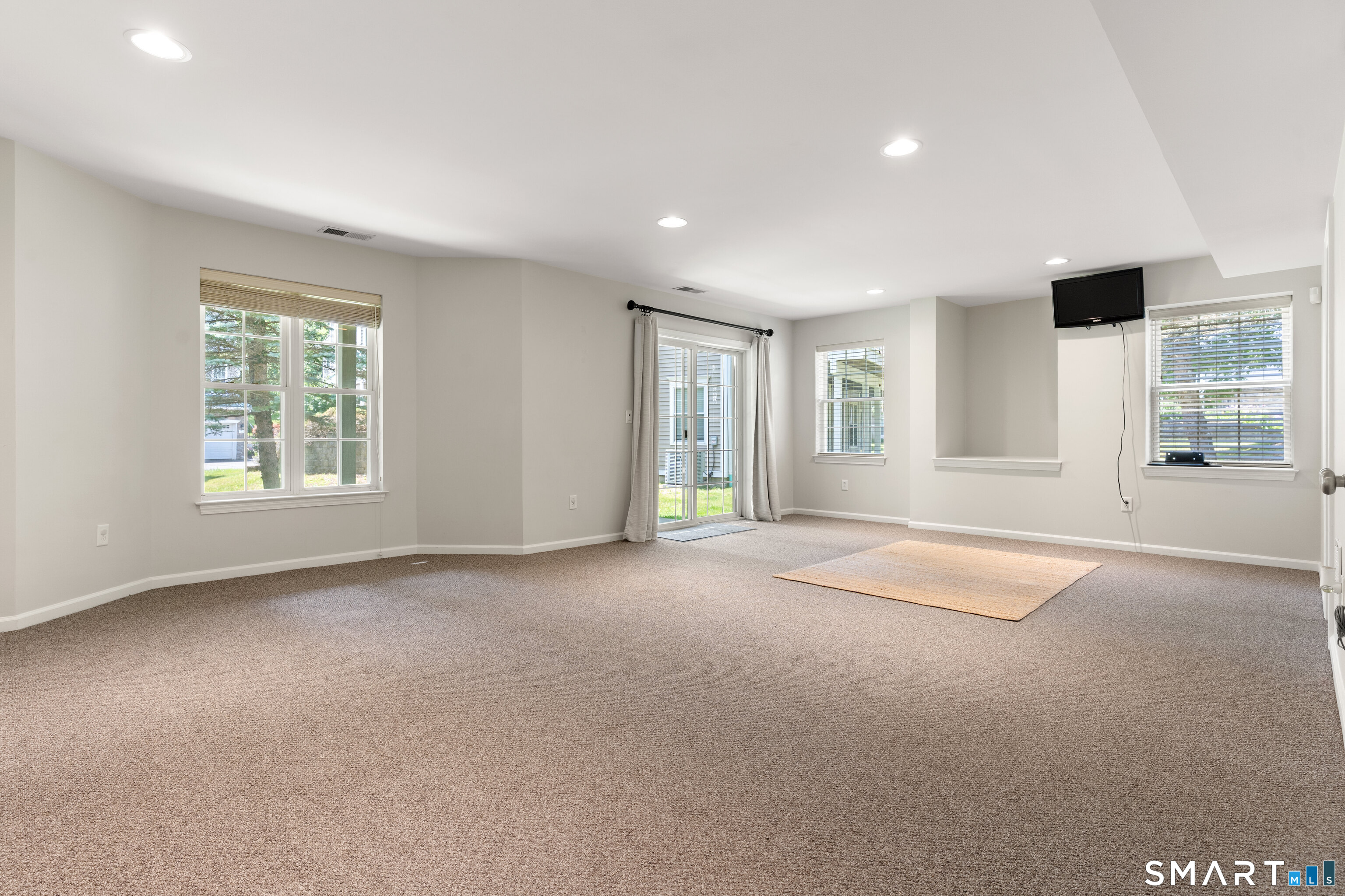 14 Cambridge Drive Danbury CT 06811