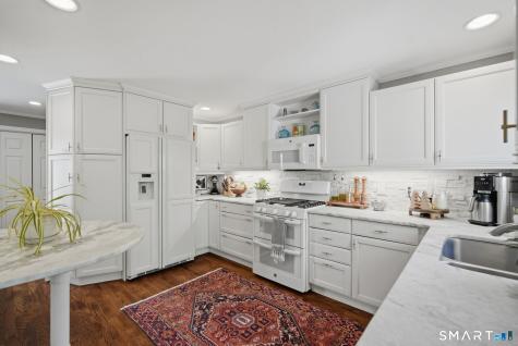 22 Timberwood Road West Hartford CT 06117