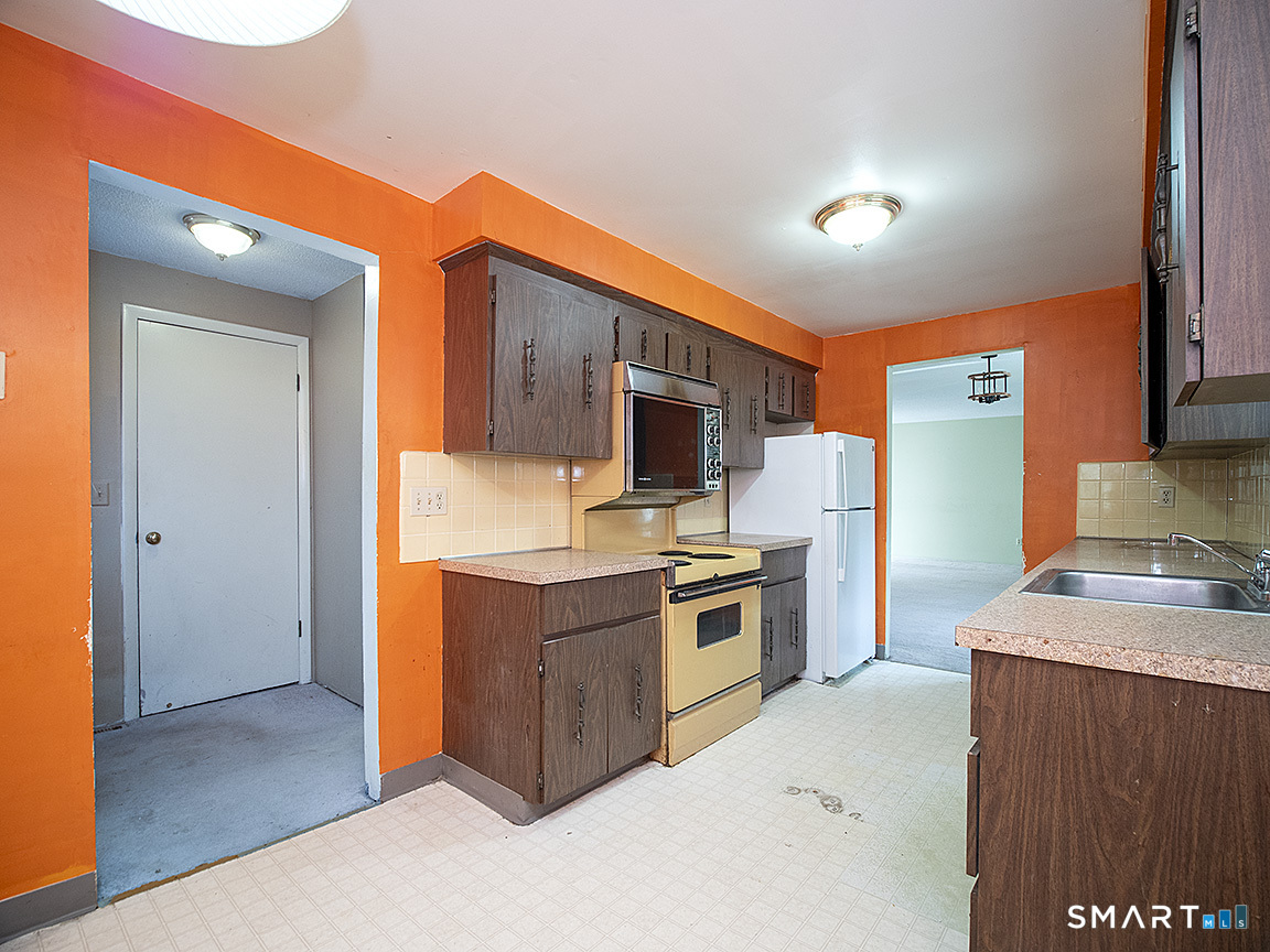 81 River Bend Road Stratford CT 06614