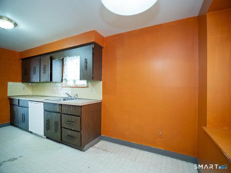 81 River Bend Road Stratford CT 06614