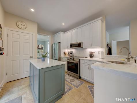 41 Marble Faun Lane Windsor CT 06095