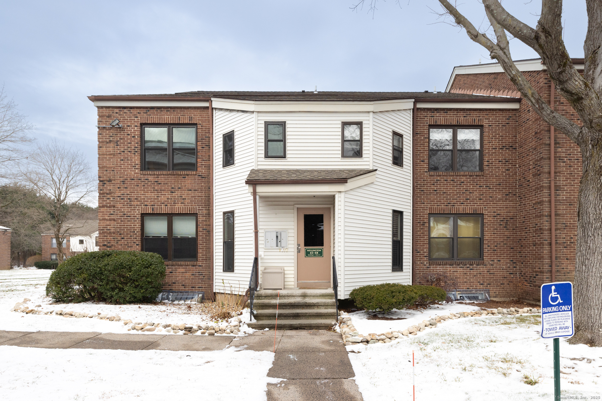 48 Wellington Drive Farmington CT 06032