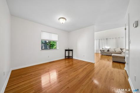 2289 Bedford Street Stamford CT 06905