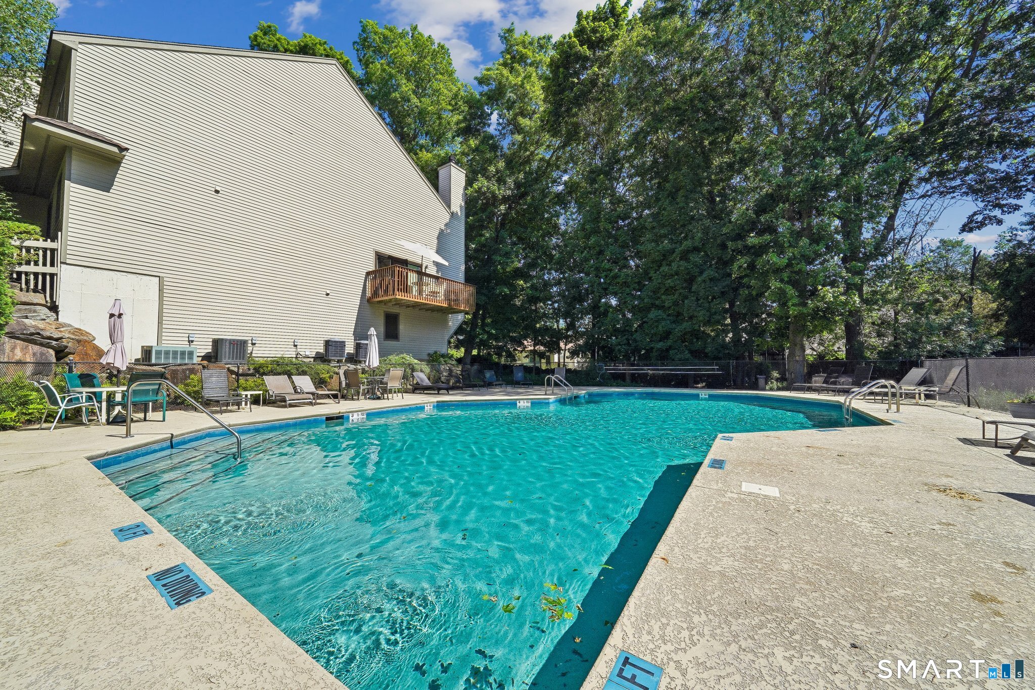 2289 Bedford Street Stamford CT 06905