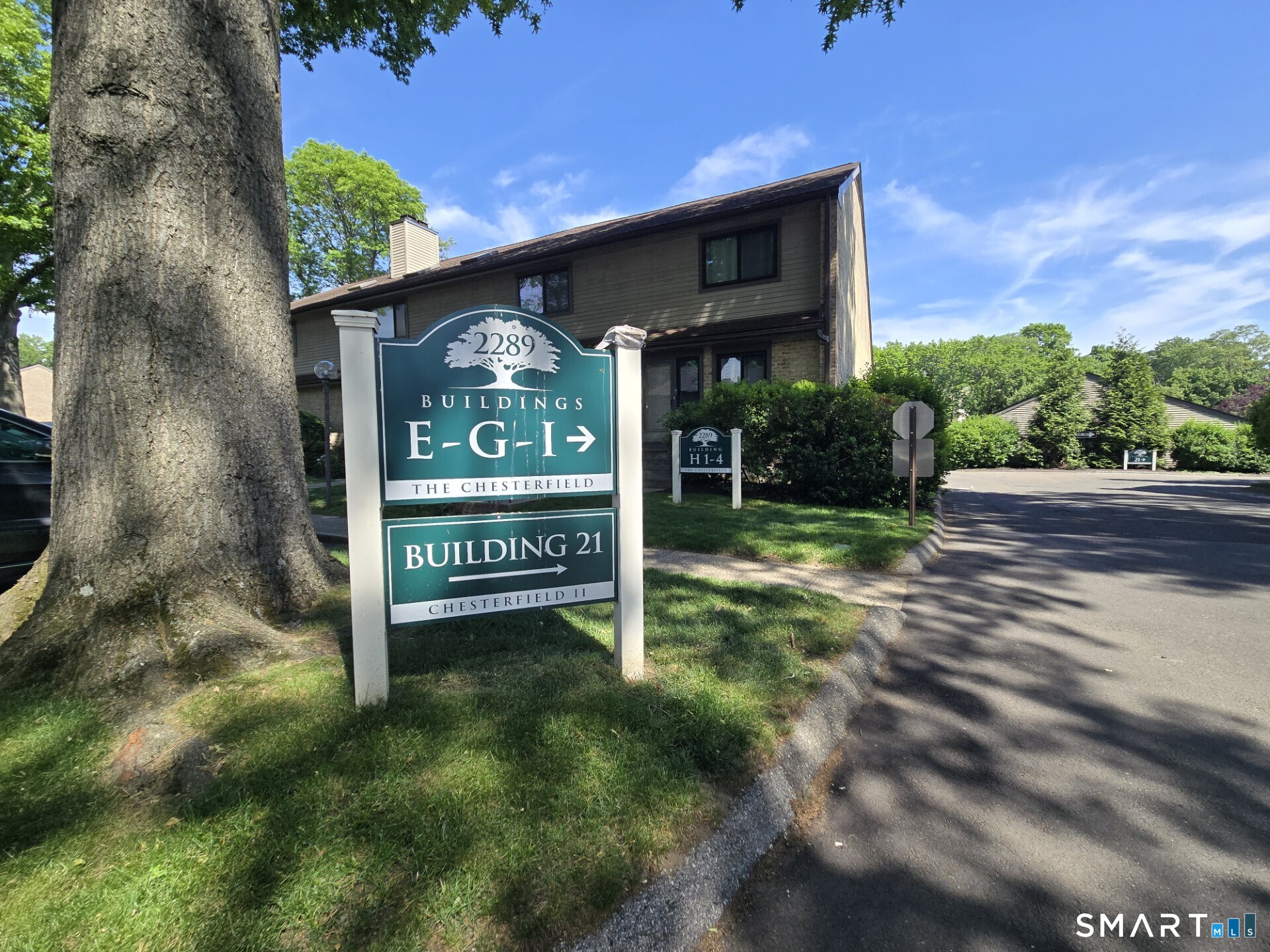 2289 Bedford Street Stamford CT 06905