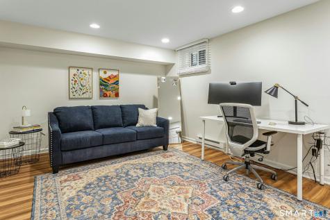 35 Wascussee Lane Stamford CT 06902