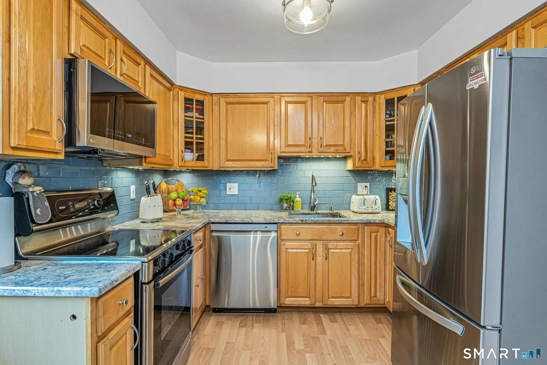 35 Wascussee Lane Stamford CT 06902