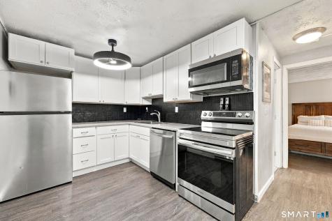 949 Pleasant Valley Road South Windsor CT 06074
