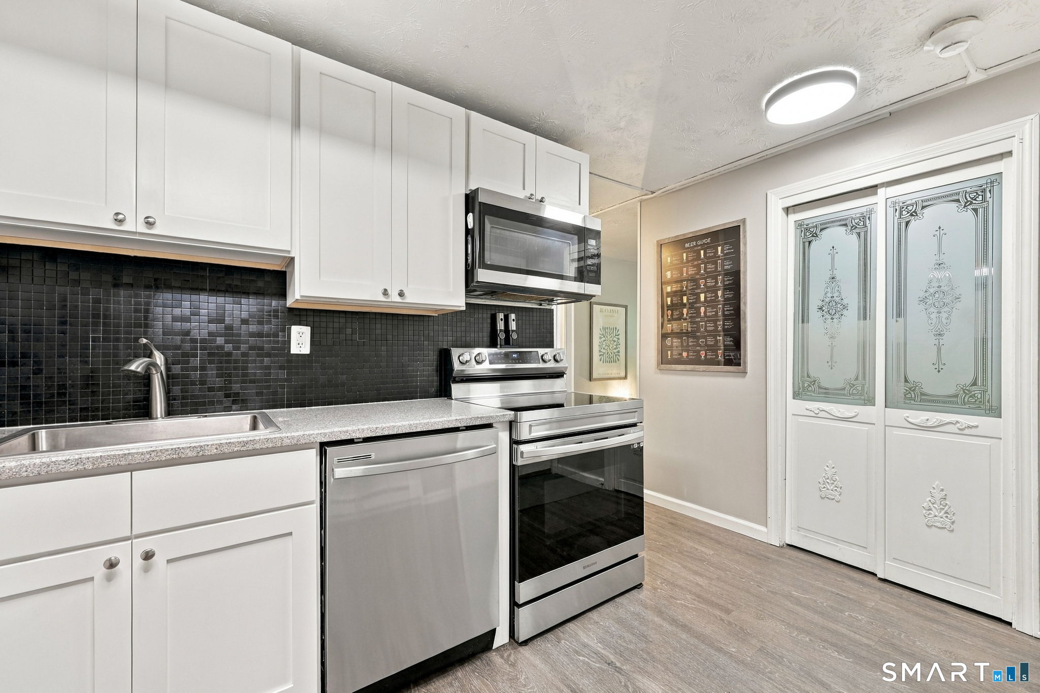 949 Pleasant Valley Road South Windsor CT 06074