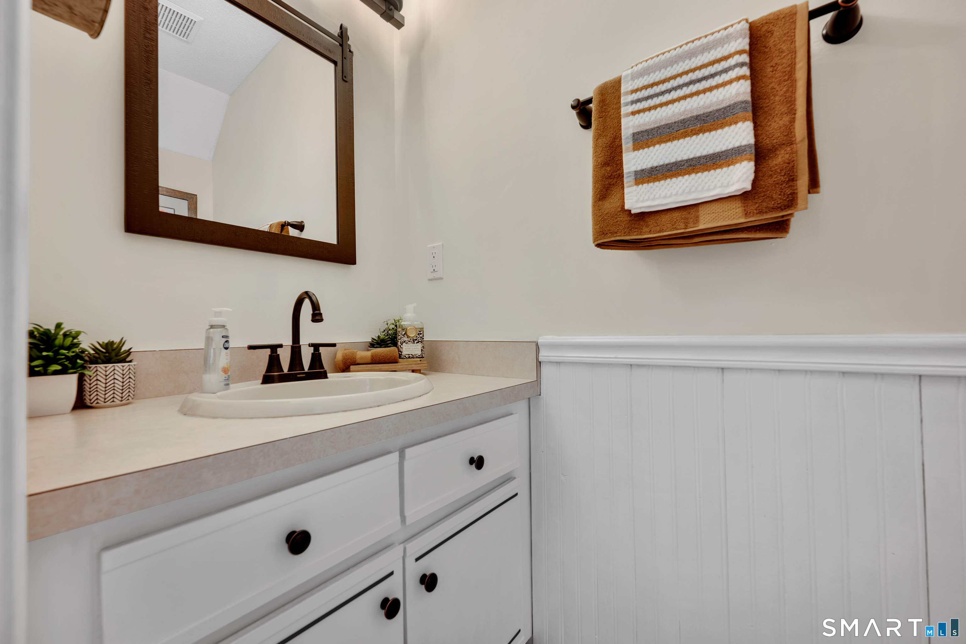 489 Wolcott Street Bristol CT 06010