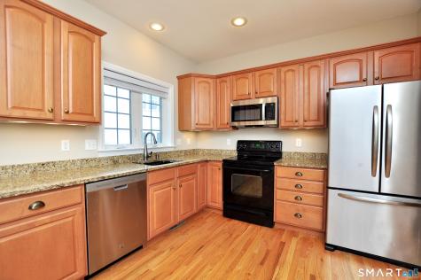 110 Turnberry Lane Windsor CT 06095