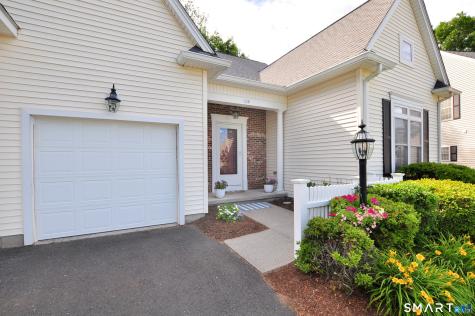 110 Turnberry Lane Windsor CT 06095