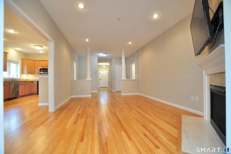110 Turnberry Lane Windsor CT 06095