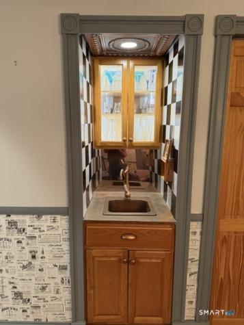 36 Alden Street Hartford CT 06114