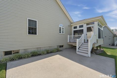 32 Dogwood Court Rocky Hill CT 06067