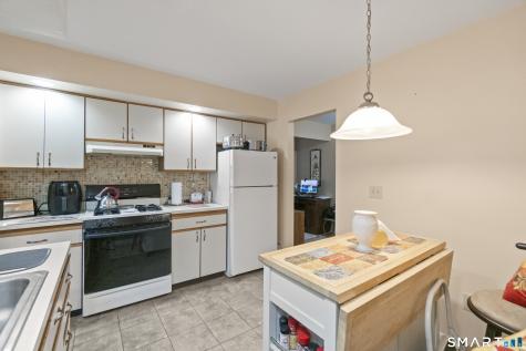 203 Windgate Circle Monroe CT 06468