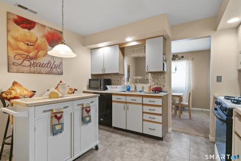 203 Windgate Circle Monroe CT 06468