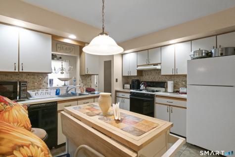 203 Windgate Circle Monroe CT 06468
