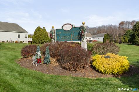 8 Old Barn Road East Windsor CT 06088