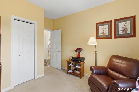 8 Old Barn Road East Windsor CT 06088