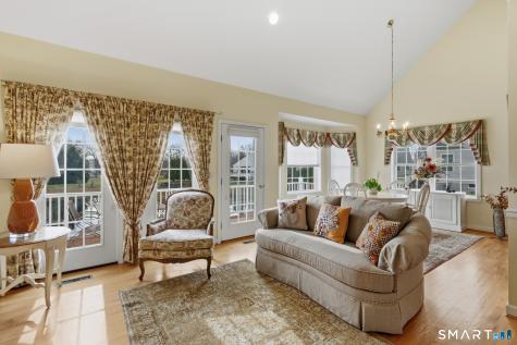 8 Old Barn Road East Windsor CT 06088