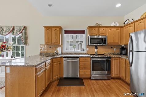 8 Old Barn Road East Windsor CT 06088