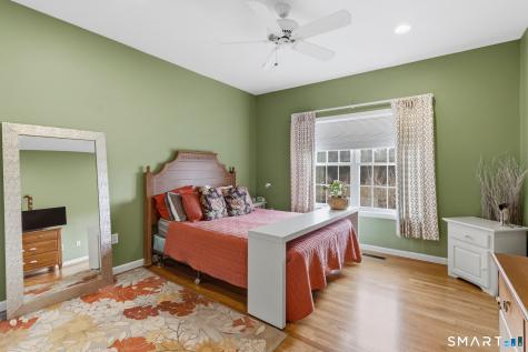 8 Old Barn Road East Windsor CT 06088