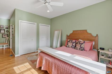 8 Old Barn Road East Windsor CT 06088