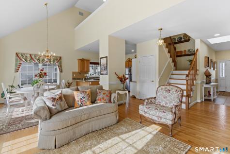 8 Old Barn Road East Windsor CT 06088