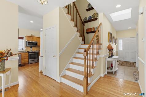 8 Old Barn Road East Windsor CT 06088