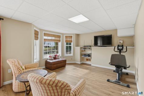 8 Old Barn Road East Windsor CT 06088