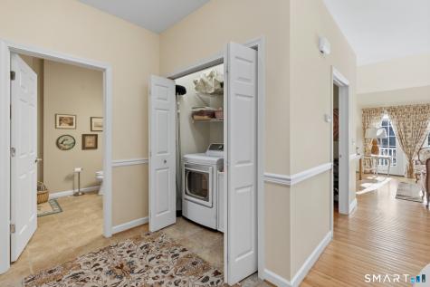 8 Old Barn Road East Windsor CT 06088