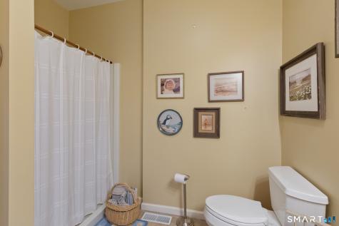 8 Old Barn Road East Windsor CT 06088