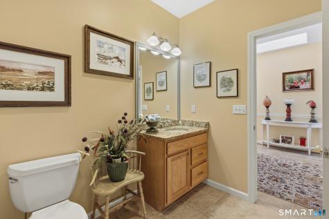 8 Old Barn Road East Windsor CT 06088