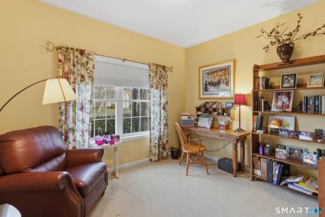 8 Old Barn Road East Windsor CT 06088