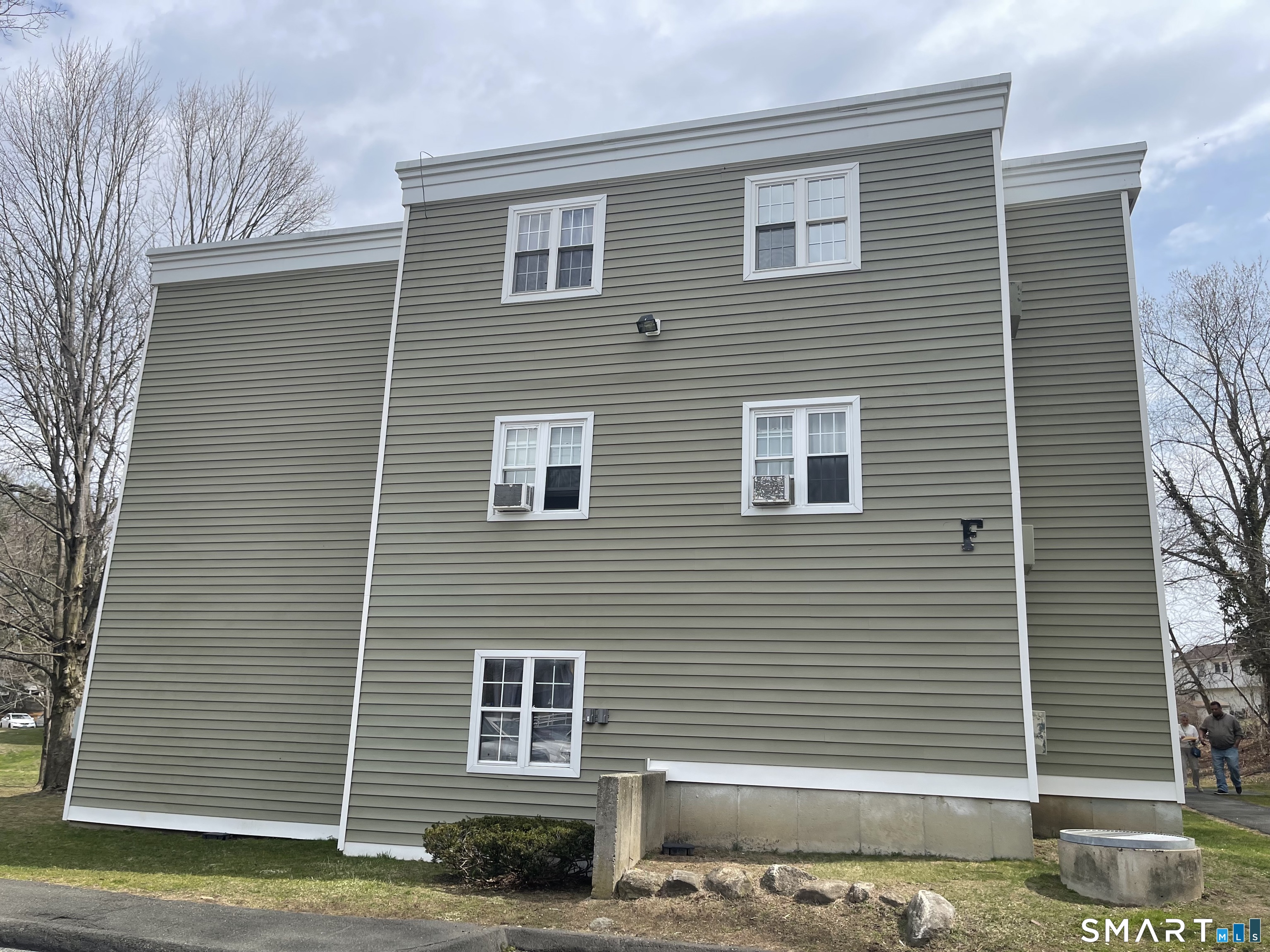 5 Woodside Avenue Danbury CT 06810