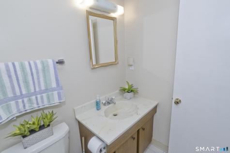70 Landing Circle Suffield CT 06078