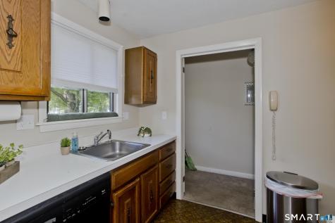 70 Landing Circle Suffield CT 06078
