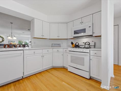 233 Mansfield Grove Road East Haven CT 06512