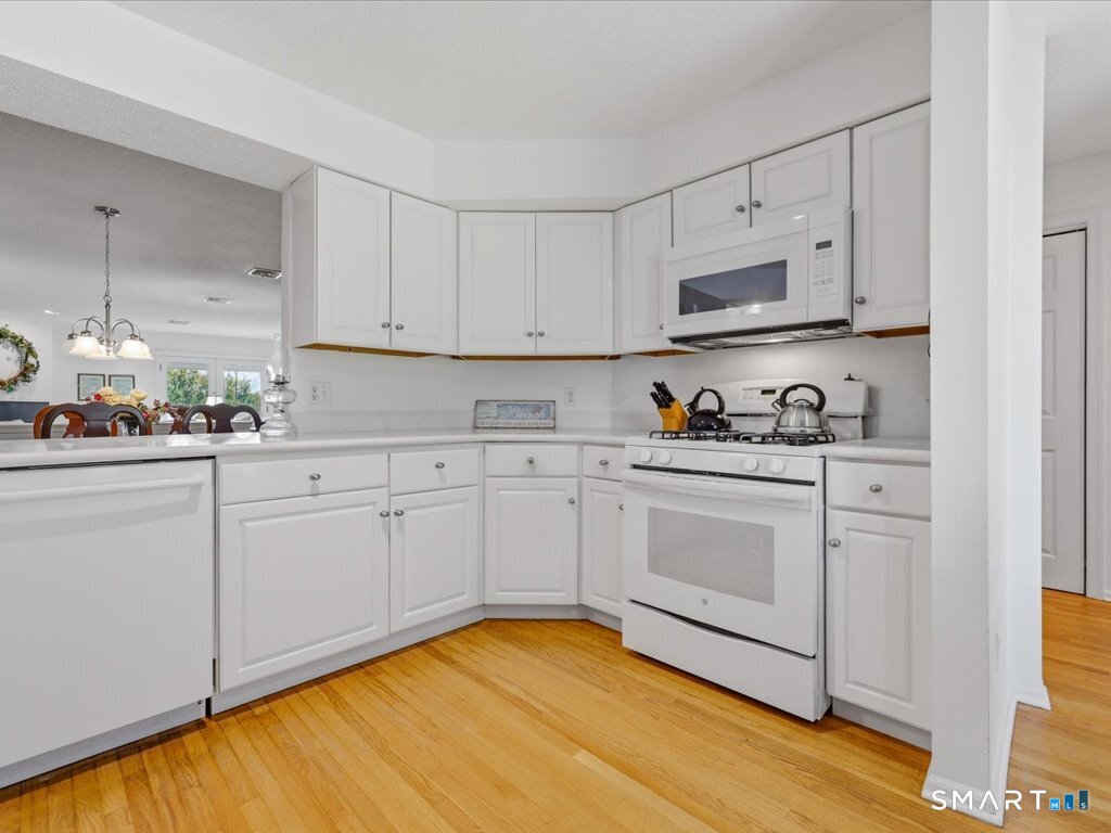 233 Mansfield Grove Road East Haven CT 06512