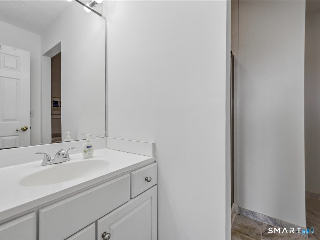233 Mansfield Grove Road East Haven CT 06512