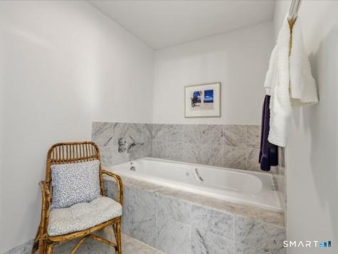 233 Mansfield Grove Road East Haven CT 06512