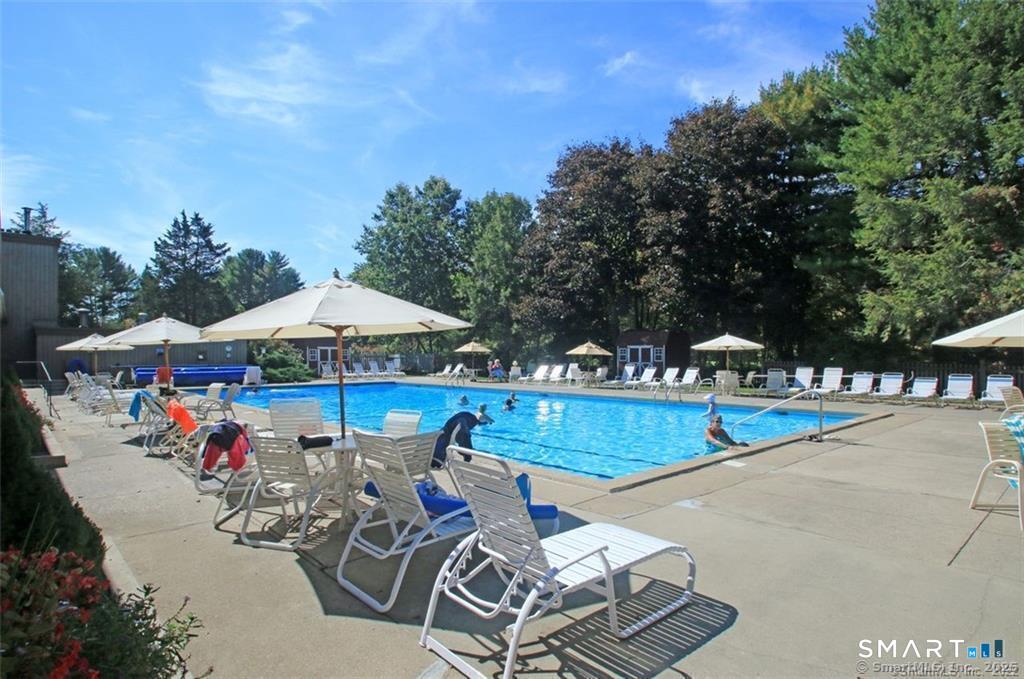 547 Heritage Village Southbury CT 06488