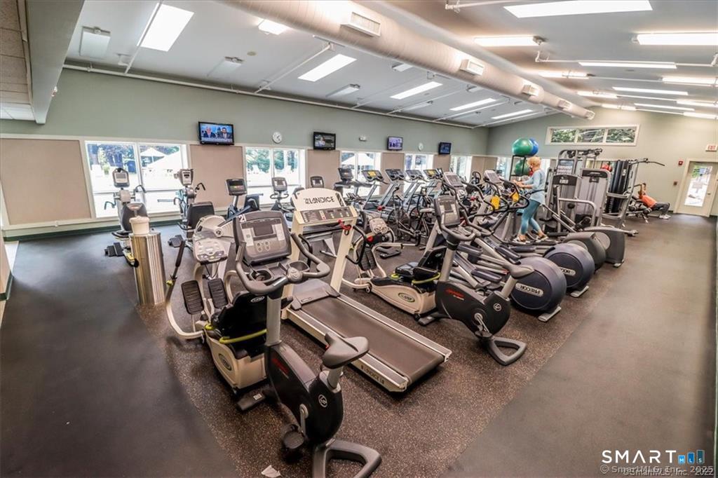 547 Heritage Village Southbury CT 06488