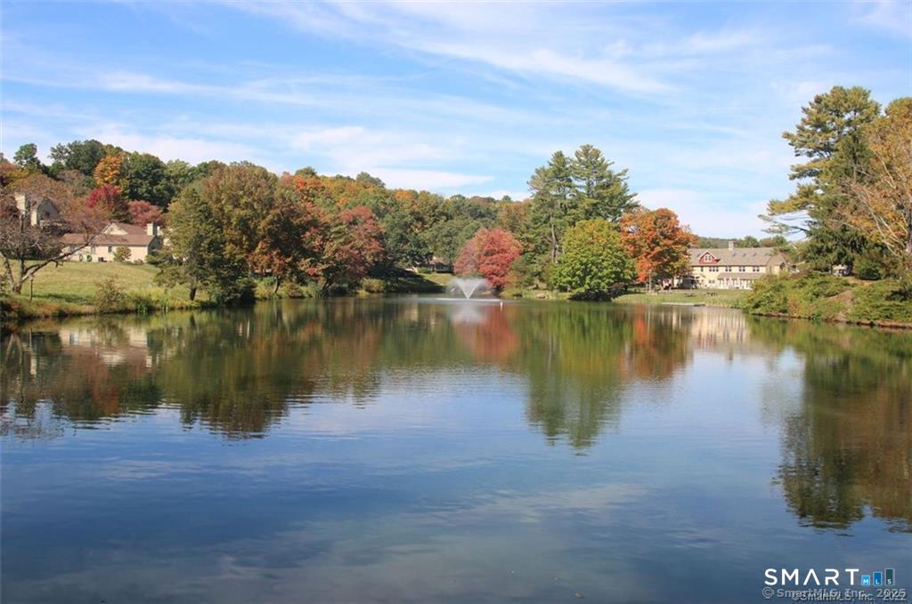 547 Heritage Village Southbury CT 06488